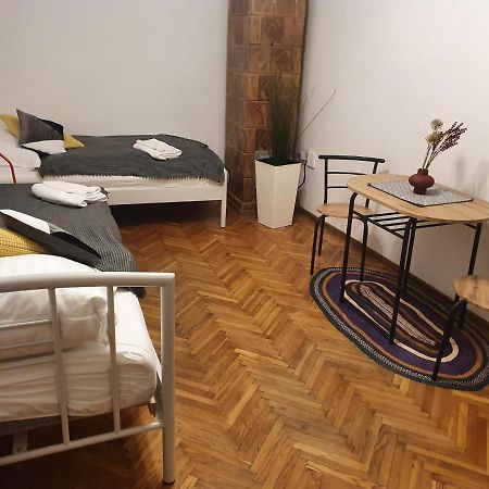 Moti Apartments Krasków Εξωτερικό φωτογραφία