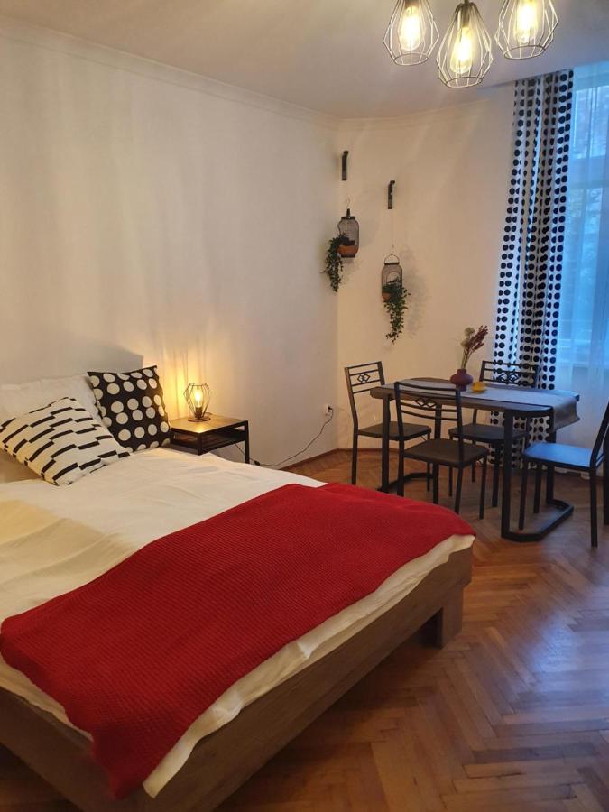 Moti Apartments Krasków Εξωτερικό φωτογραφία